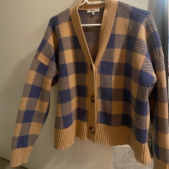 Thrifted cardigan - Picture 1 of 1